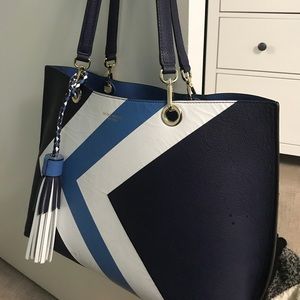 Henri bendel purse